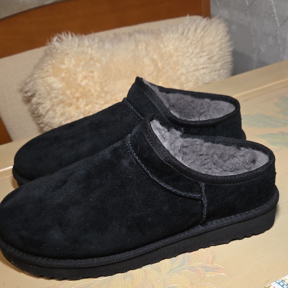 UGG Women's Black Suede Slippers